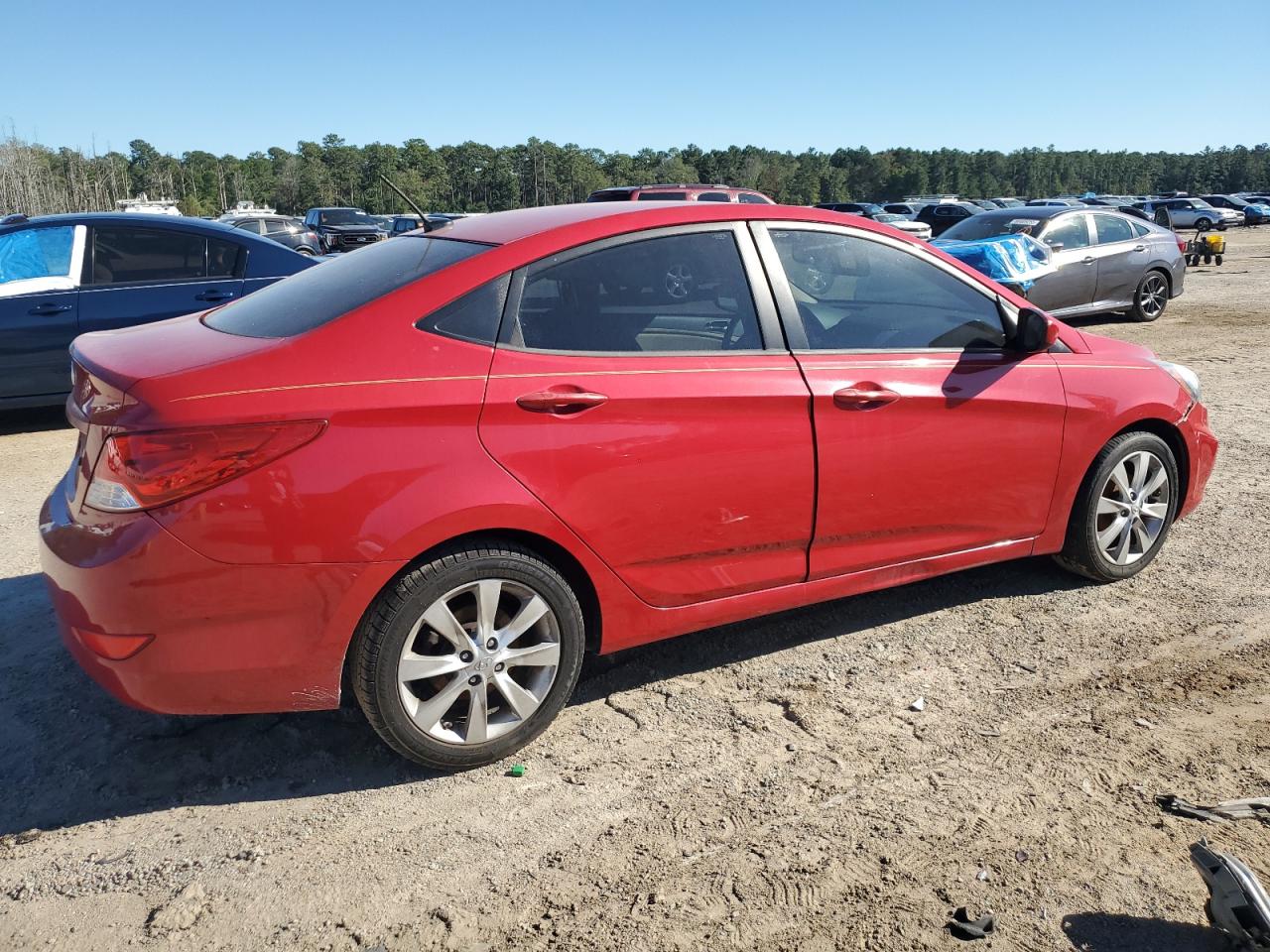 2012 Hyundai Accent Gls red sedan gas KMHCU4AE0CU226213 photo #4