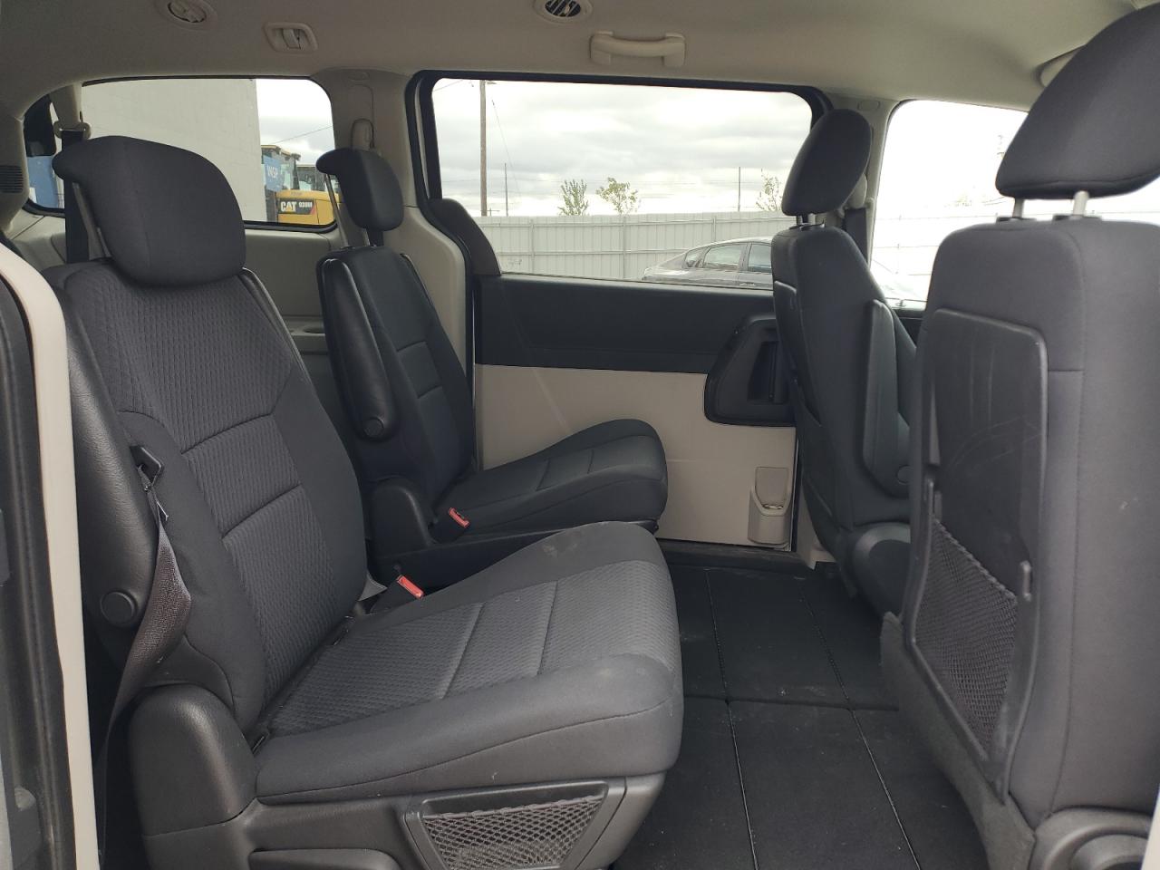 2010 Dodge Grand Caravan Sxt VIN: 2D4RN5D10AR261437 Lot: 87382835