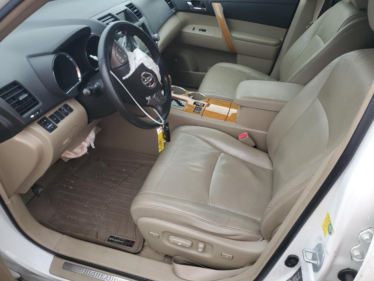 2010 Toyota Highlander Hybrid Limited VIN: JTEJW3EH0A2037893 Lot: 82395645