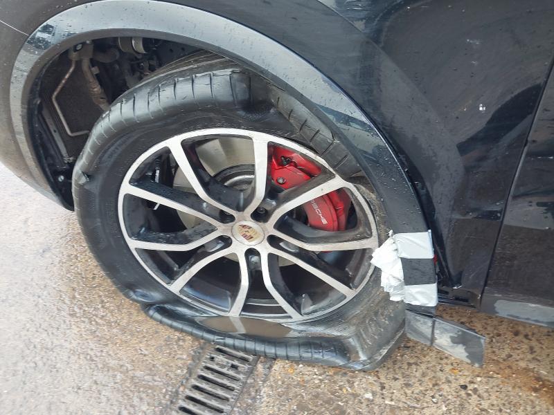 2023 PORSCHE CAYENNE S 5DR TIPTRONIC S