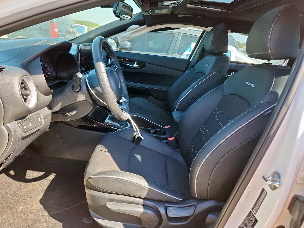 2024 Kia Forte Gt Line VIN: 3KPF54AD9RE698875 Lot: 84988645