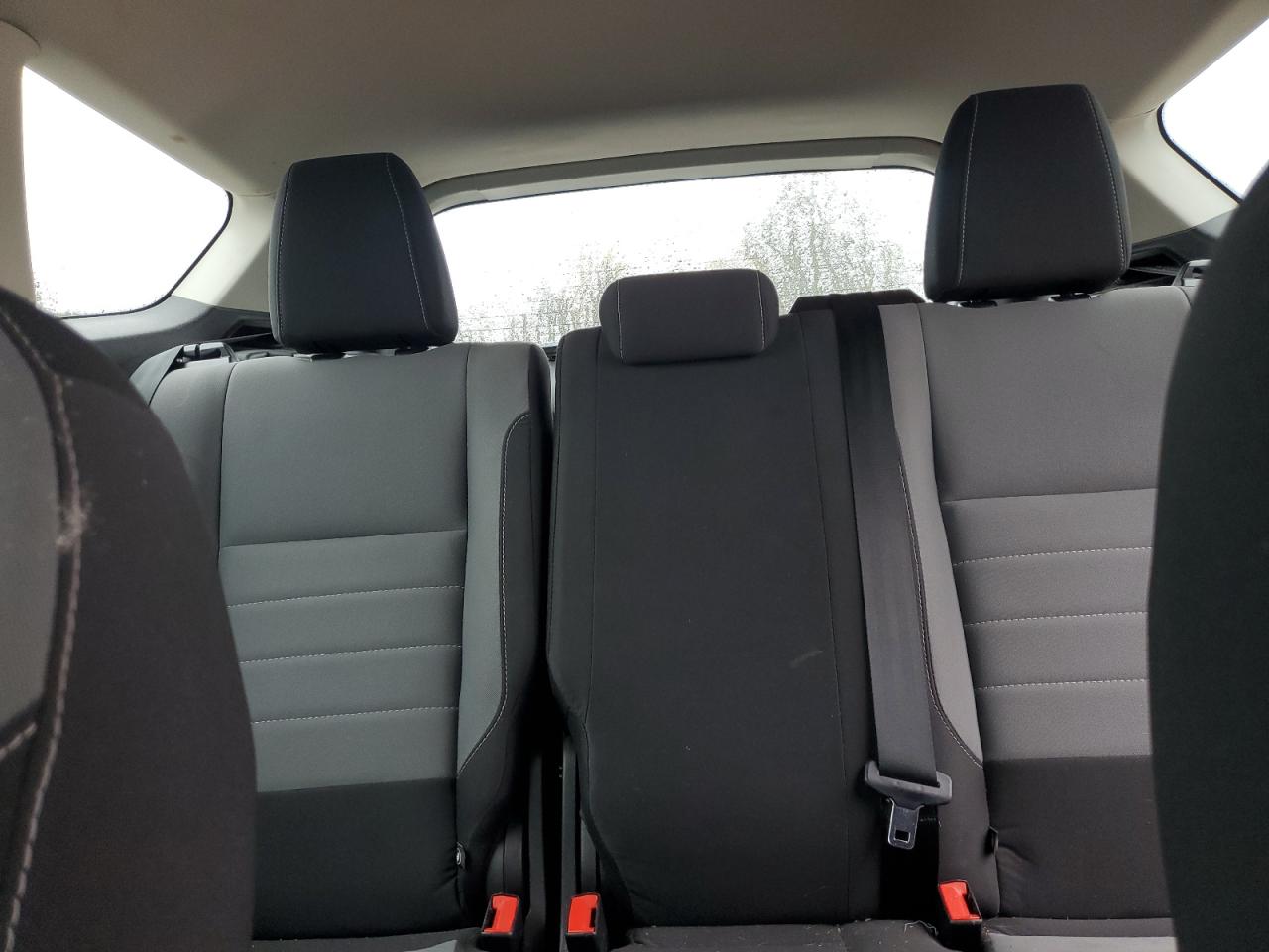 2018 Ford Escape S VIN: 1FMCU0F74JUC31060 Lot: 90468575