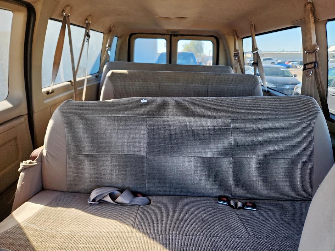 2001 Ford Econoline E350 Super Duty Wagon VIN: 1FBSS31L11HB42071 Lot: 90839215