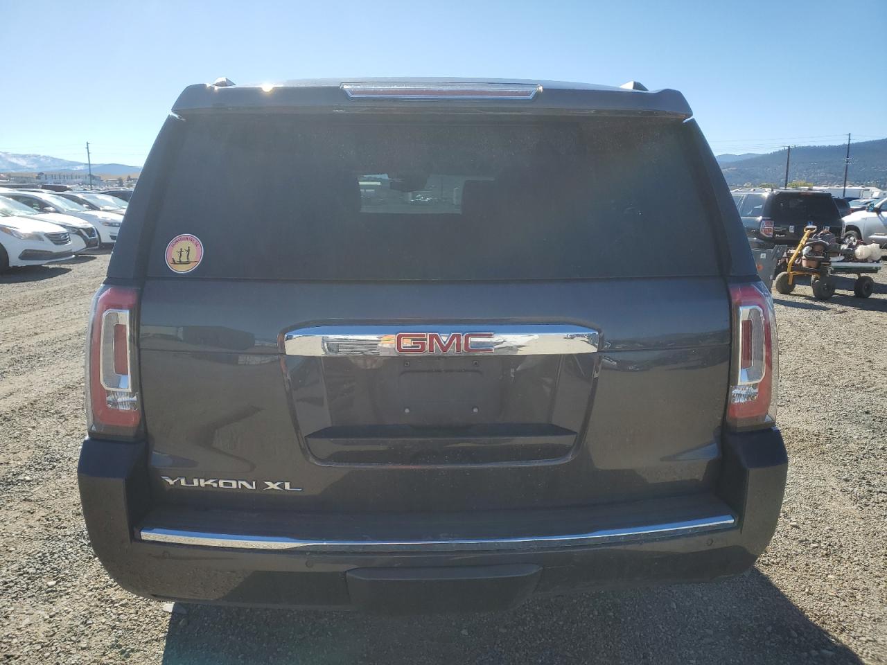 2018 GMC Yukon Xl Denali VIN: 1GKS2HKJ6JR287689 Lot: 85131955
