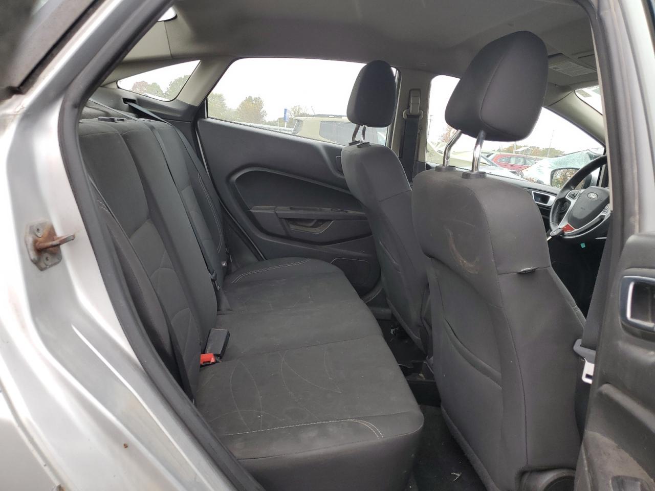 2016 Ford Fiesta Se VIN: 3FADP4BJ4GM201715 Lot: 86526475