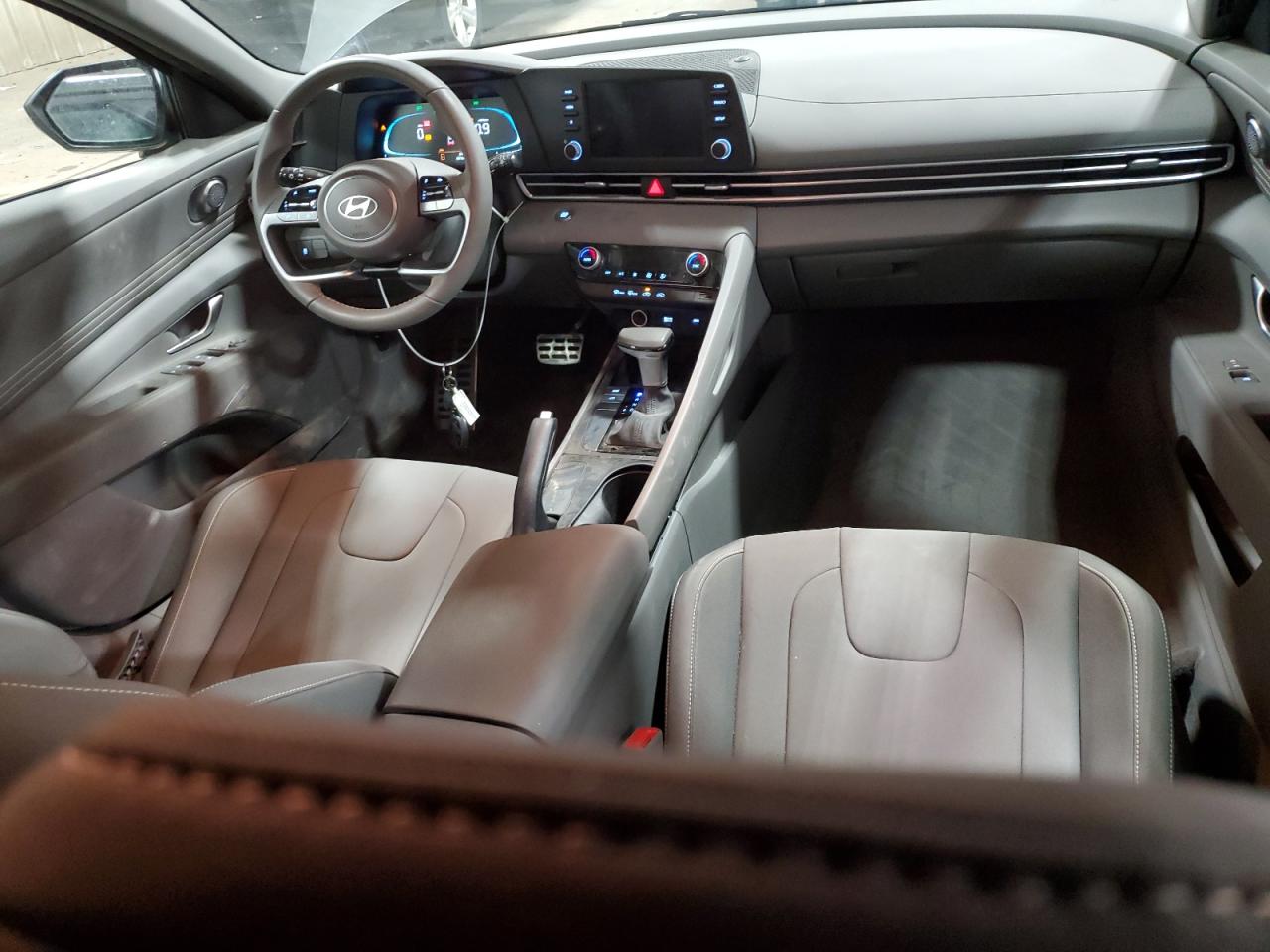 Elantra Elantra