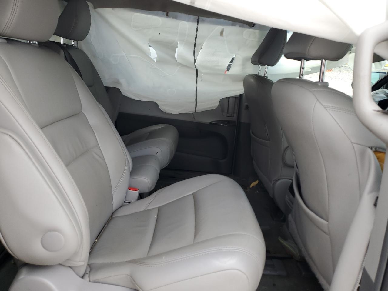 2015 Toyota Sienna Xle VIN: 5TDYK3DC9FS586402 Lot: 81035225