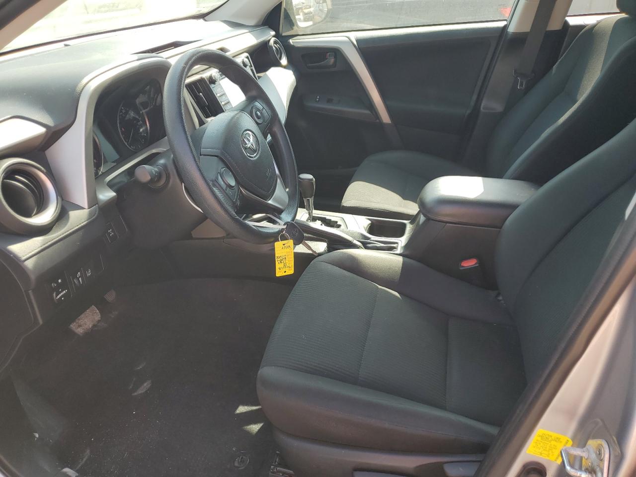 2018 Toyota Rav4 Le VIN: 2T3BFREV0JW709704 Lot: 84770675