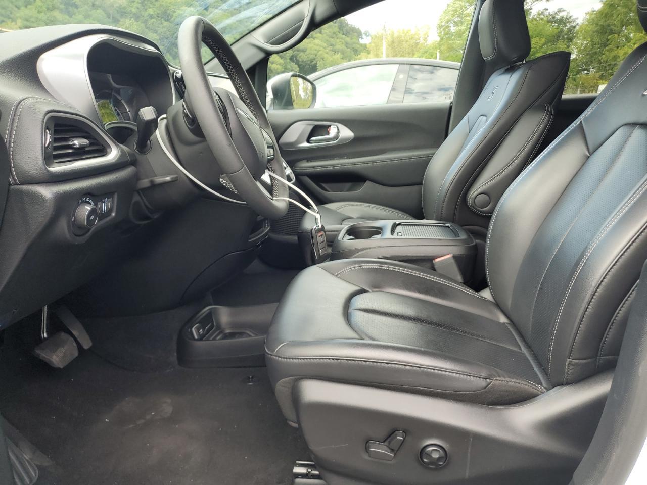 2023 Chrysler Pacifica Hybrid Touring L VIN: 2C4RC1L77PR609289 Lot: 87096655