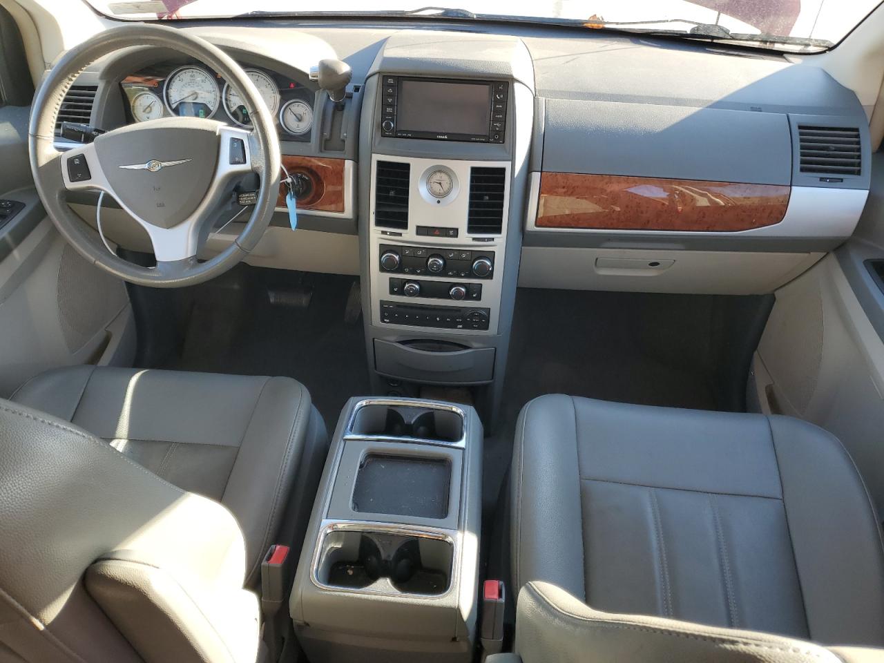 2009 Chrysler Town & Country Touring VIN: 2A8HR54169R611493 Lot: 87185375