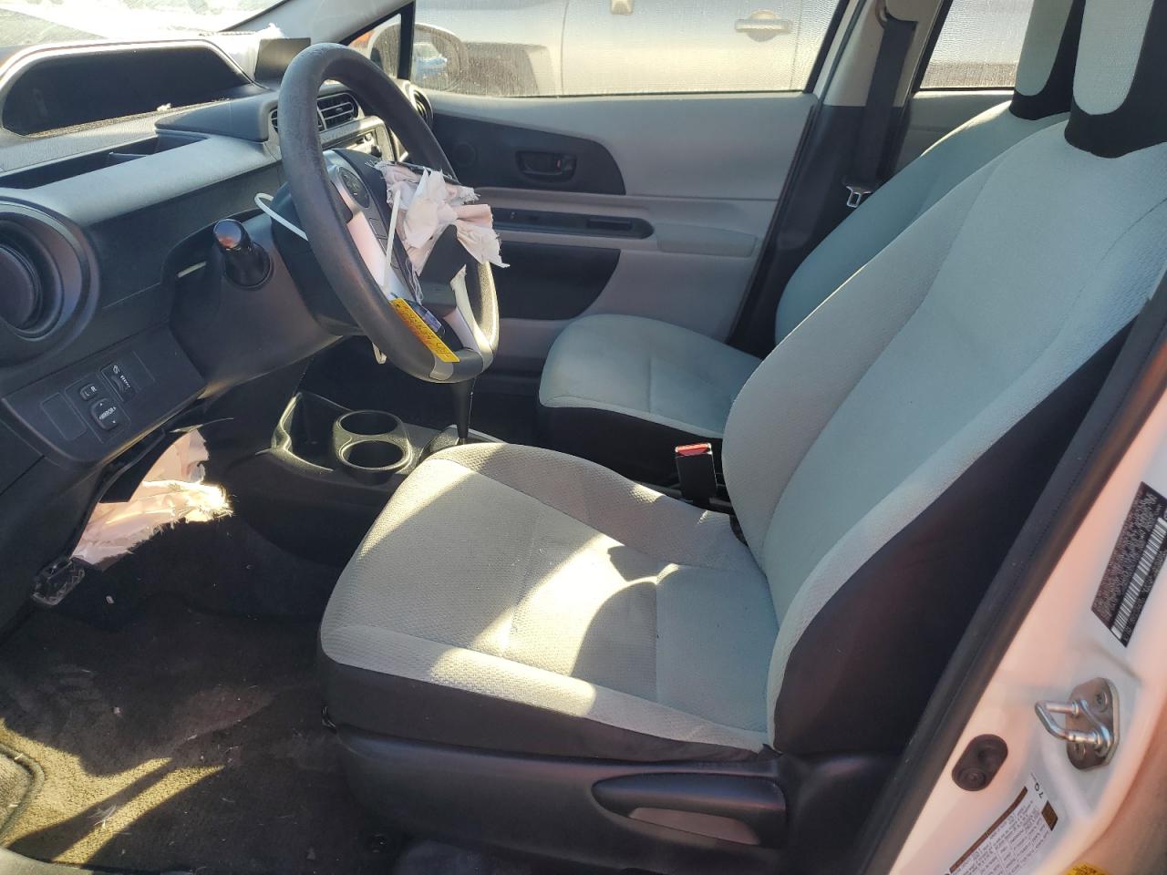 2012 Toyota Prius C VIN: JTDKDTB37C1021285 Lot: 85923235