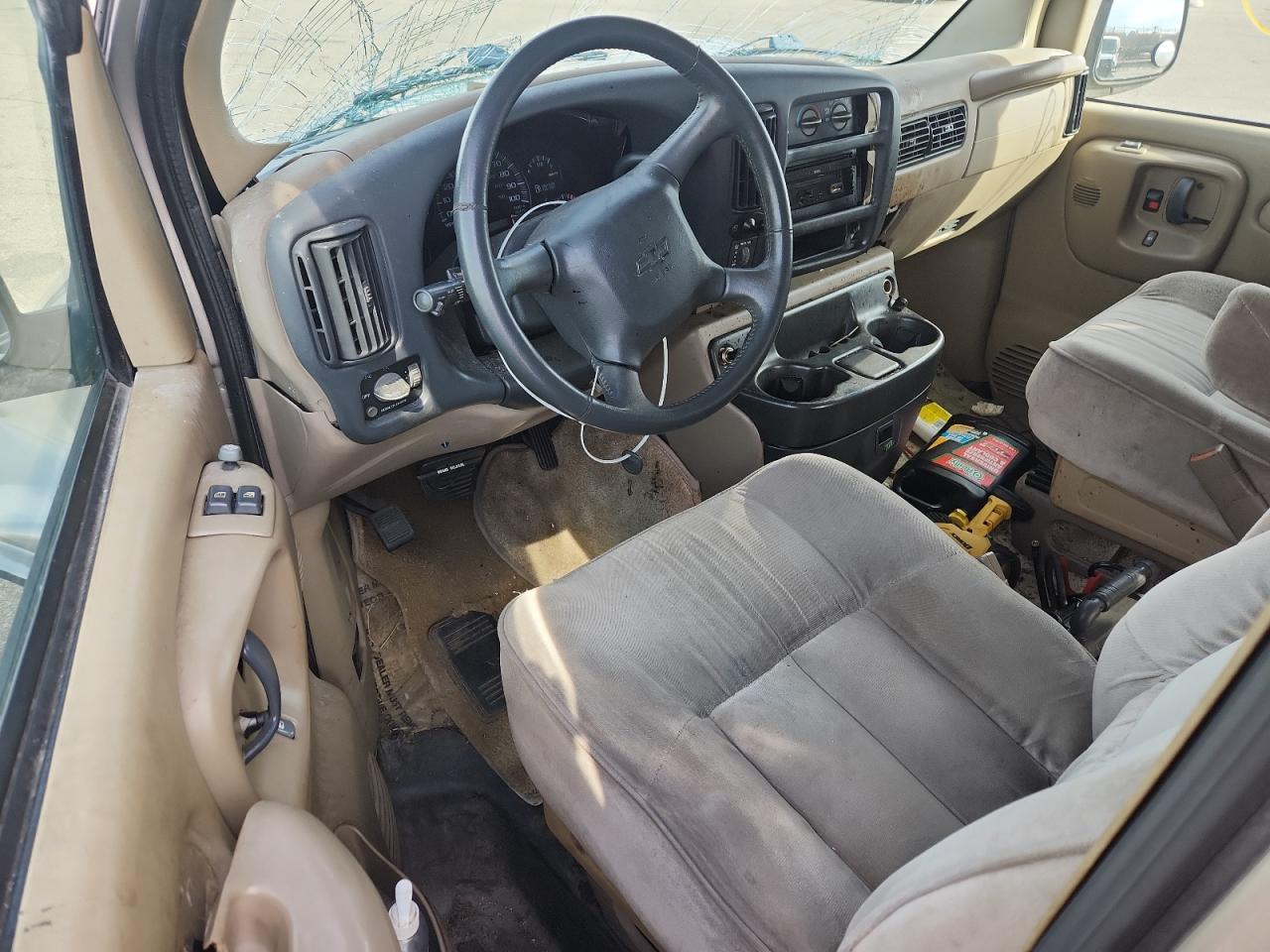 2000 Chevrolet Express G1500 VIN: 1GBFG15M4Y1200350 Lot: 90392915