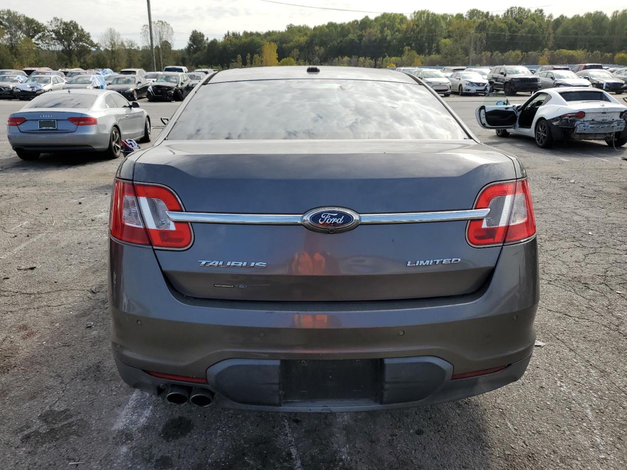 2011 Ford Taurus Limited VIN: 1FAHP2FW7BG112610 Lot: 86794305