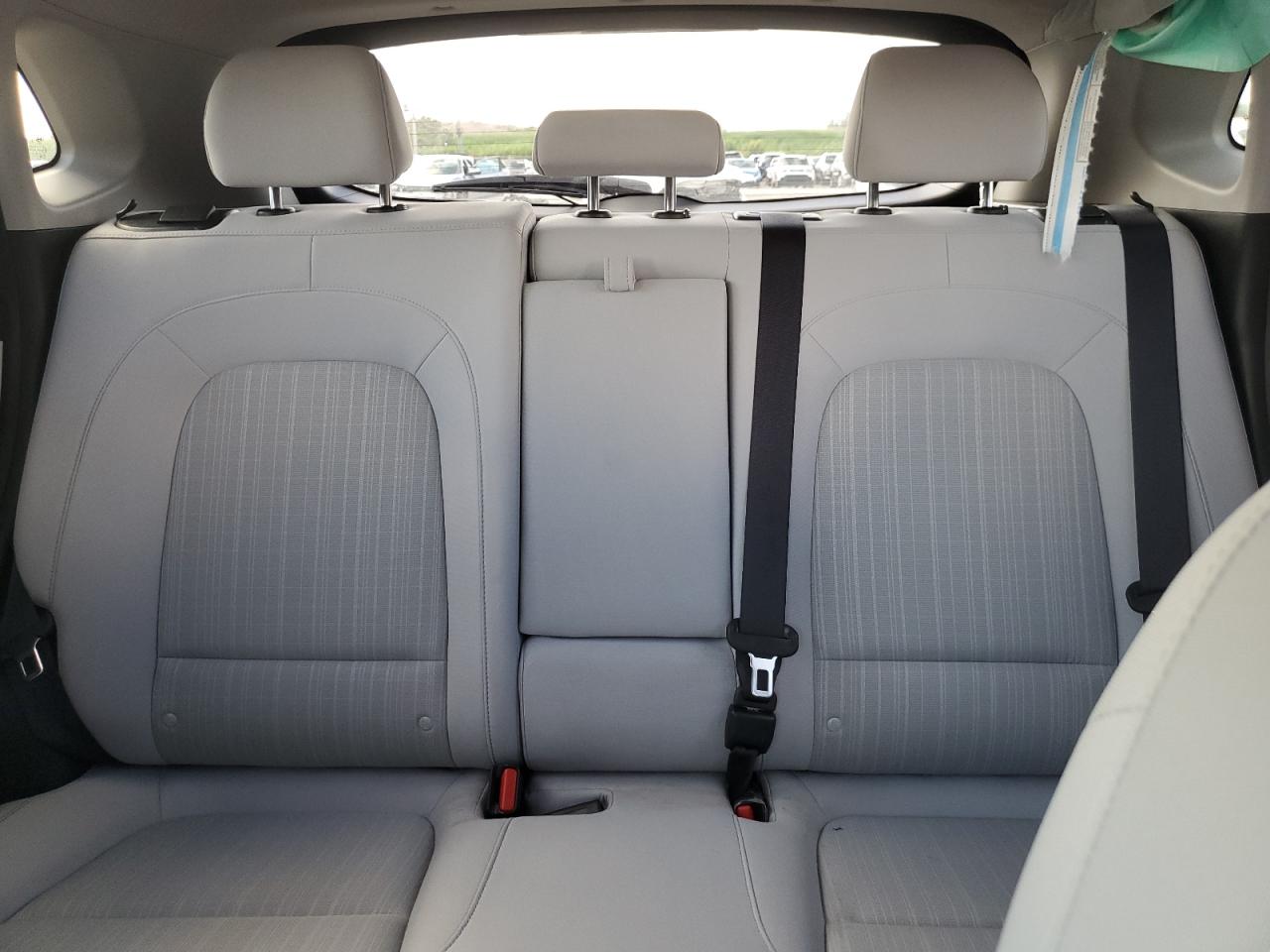 2022 Hyundai Kona Sel VIN: KM8K62AB5NU870437 Lot: 82318105