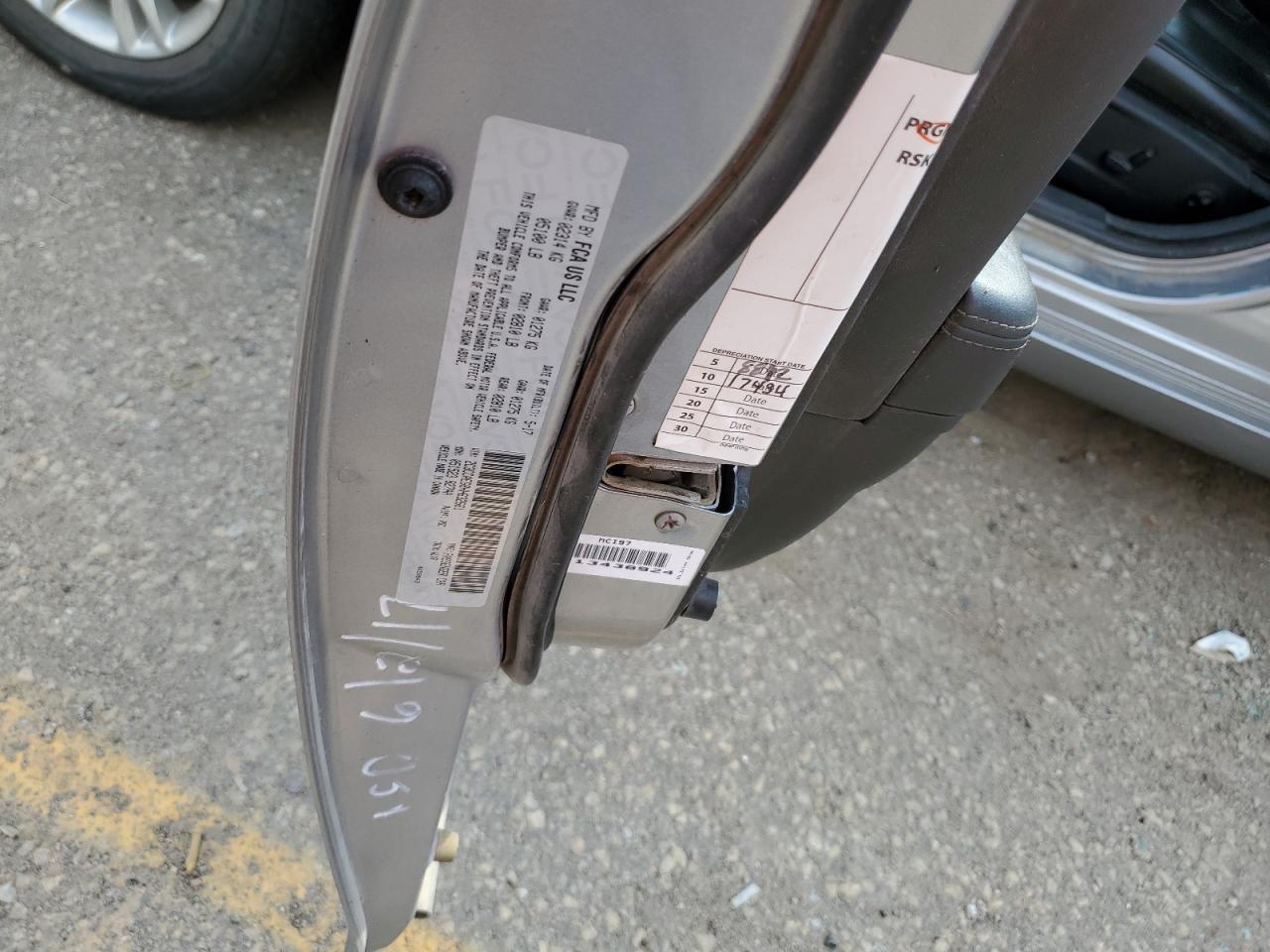 2017 Chrysler 300C VIN: 2C3CCAEG8HH632661 Lot: 81492955