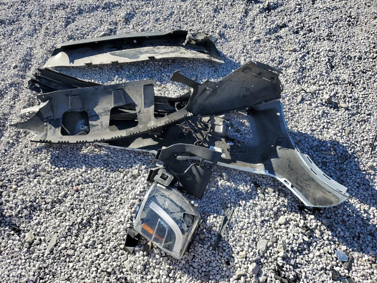 2020 Tesla Model X VIN: 5YJXCAE23LF260968 Lot: 85529105