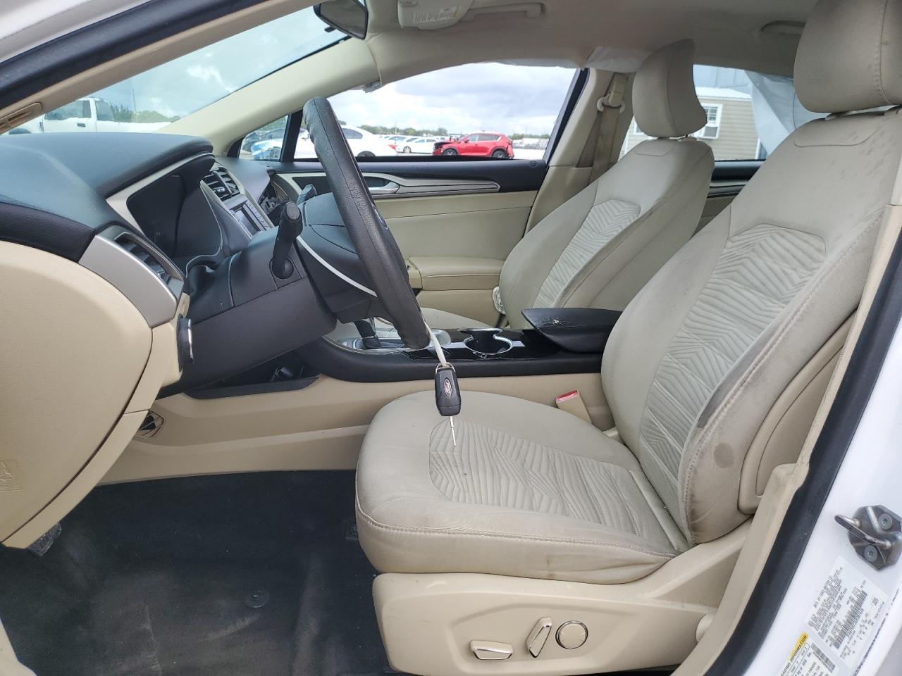 2016 Ford Fusion Se VIN: 3FA6P0H72GR387626 Lot: 85592455