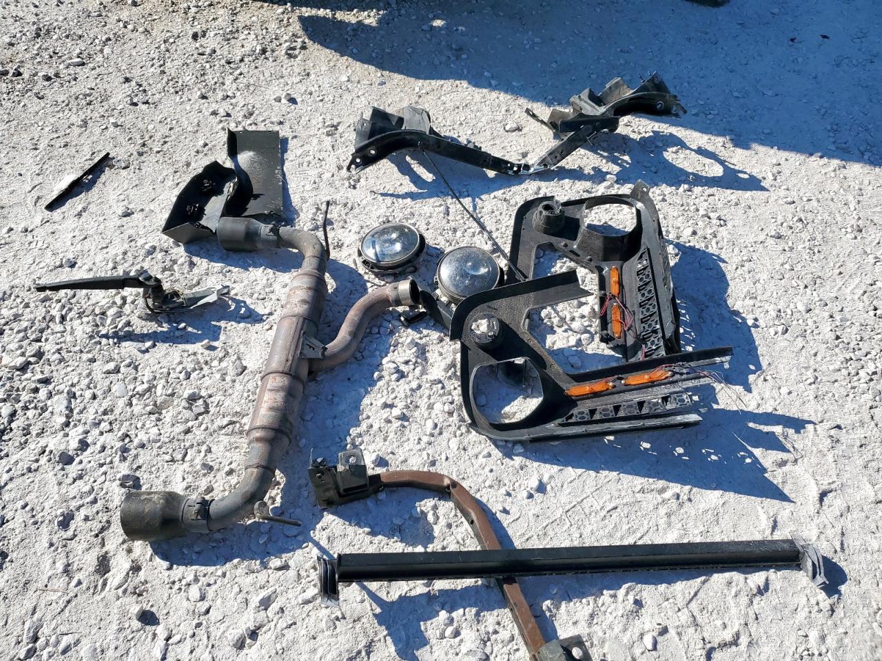 2015 Jeep Wrangler Unlimited Sport VIN: 1C4BJWDG2FL723078 Lot: 85328075