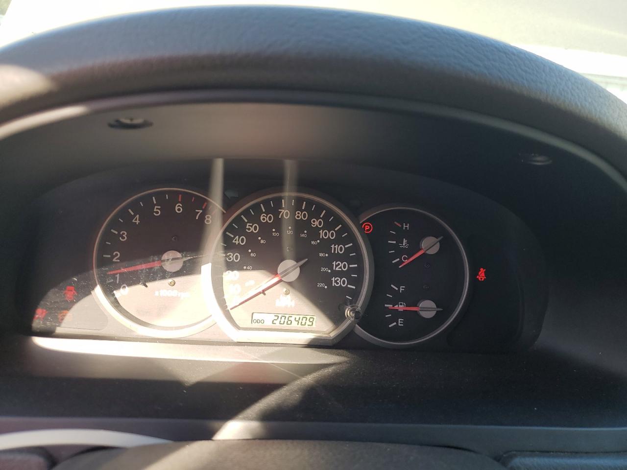 2005 Kia Sedona Ex VIN: KNDUP132756747924 Lot: 81994795