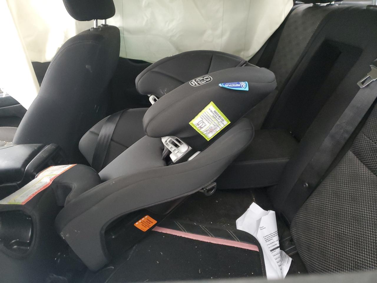 2018 Nissan Rogue Sport S VIN: JN1BJ1CP8JW185789 Lot: 86278475