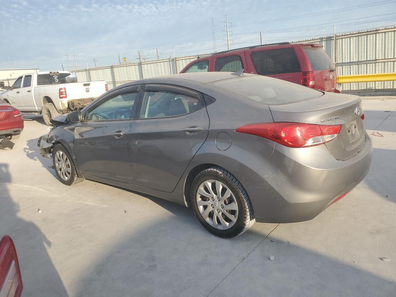 2013 Hyundai Elantra Gls silver null gas 5NPDH4AE0DH220145 photo #3