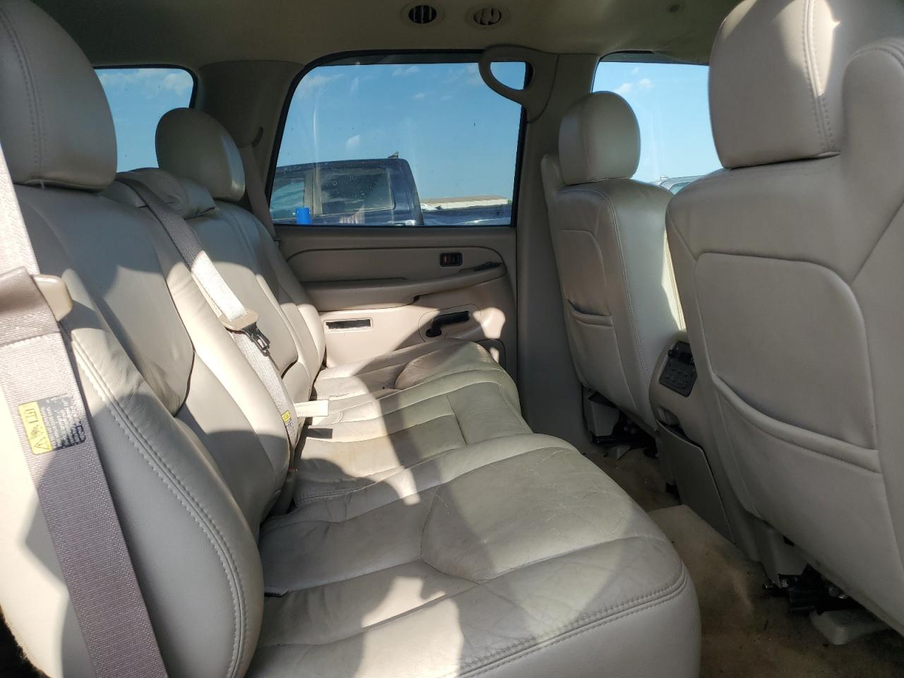 2004 Chevrolet Tahoe C1500 VIN: 1GNEC13Z24R121621 Lot: 82618205