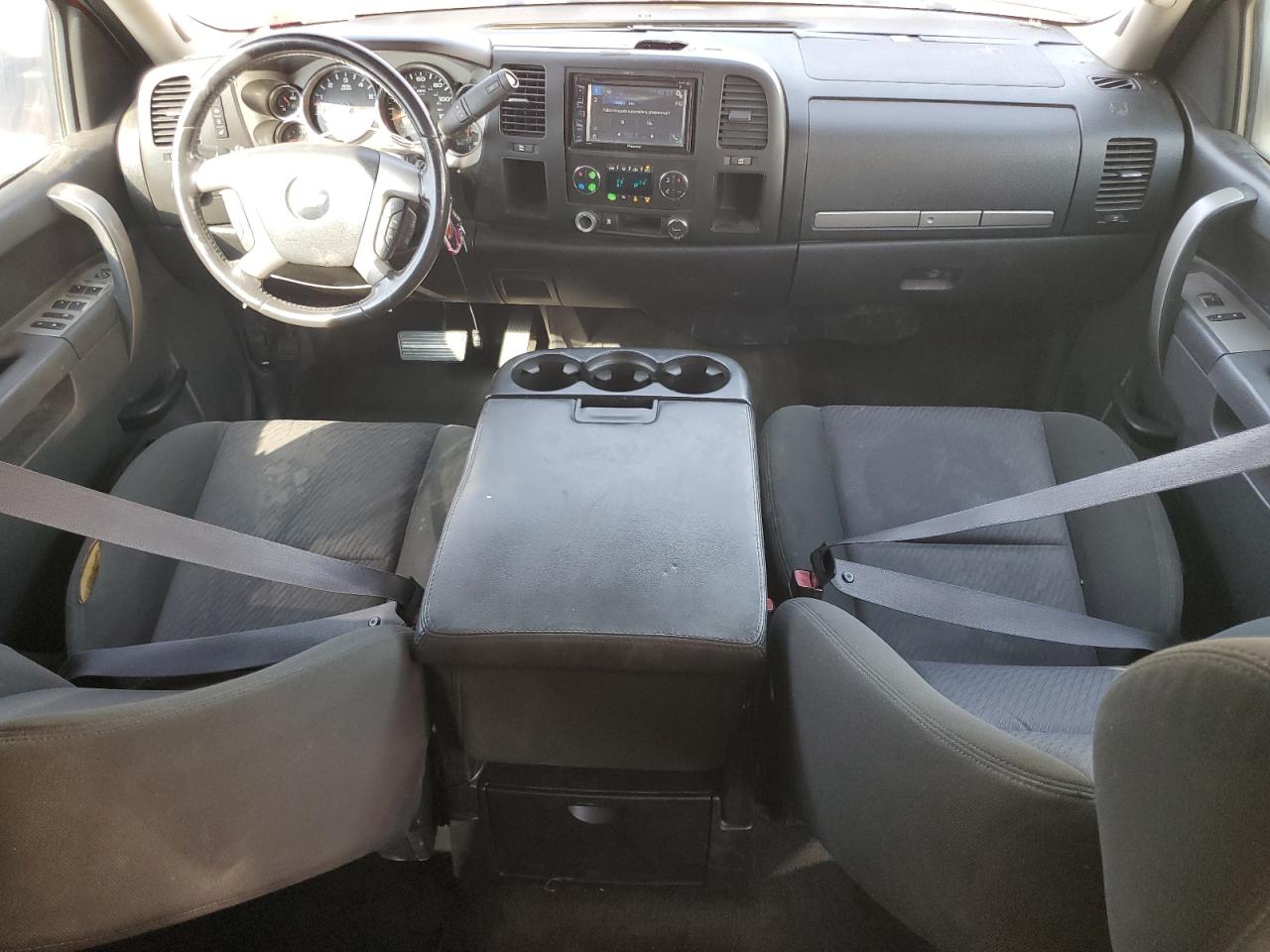 2011 Chevrolet Silverado C1500 Lt VIN: 3GCPCSE08BG155114 Lot: 81933885