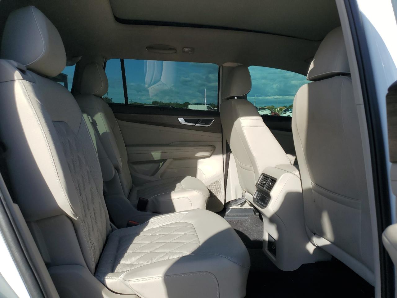 2024 Volkswagen Atlas Sel Premium R-Line VIN: 1V2FR2CA7RC573519 Lot: 86781165