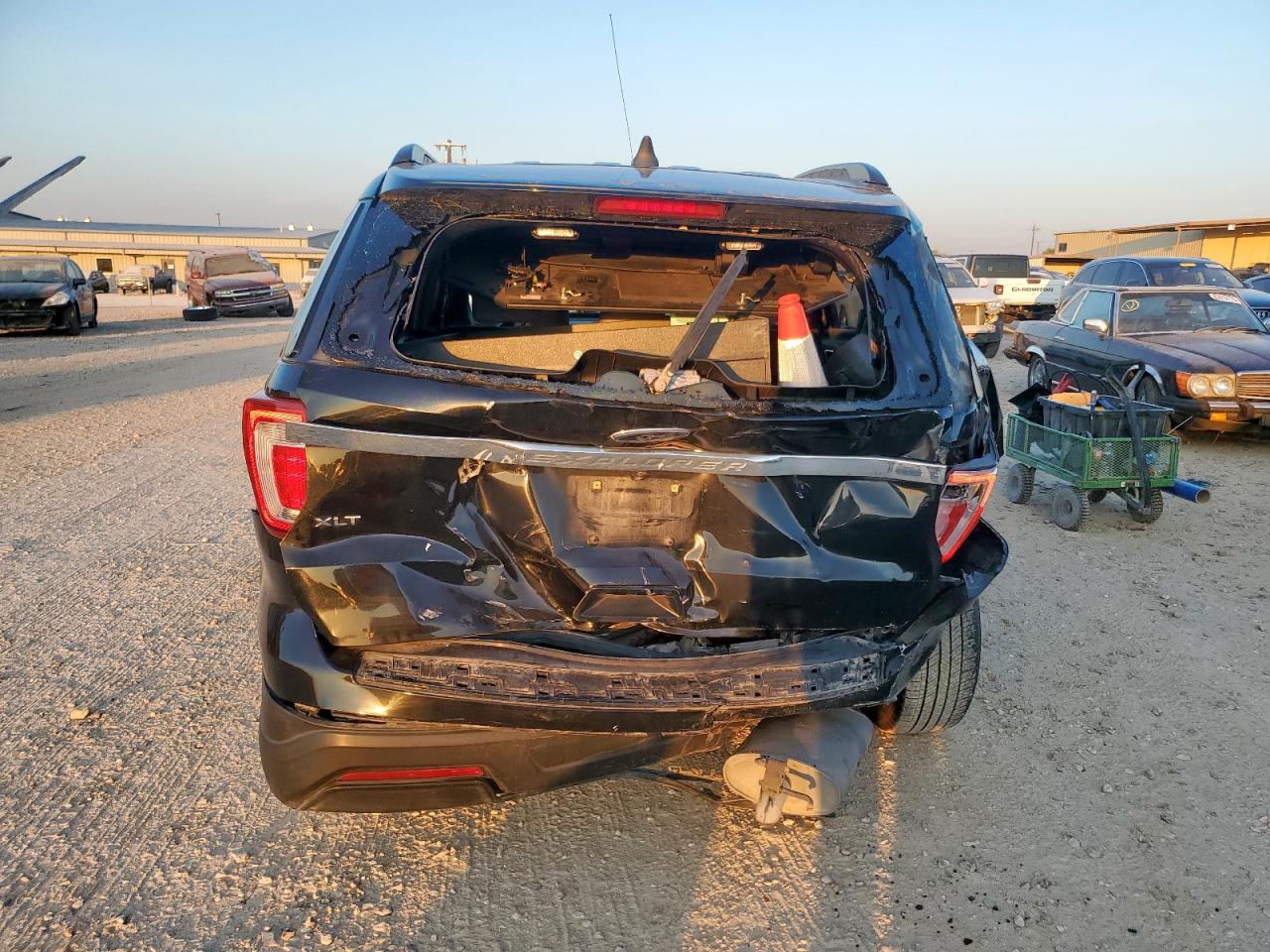 2019 Ford Explorer VIN: 1FM5K7B81KGA18976 Lot: 85287595