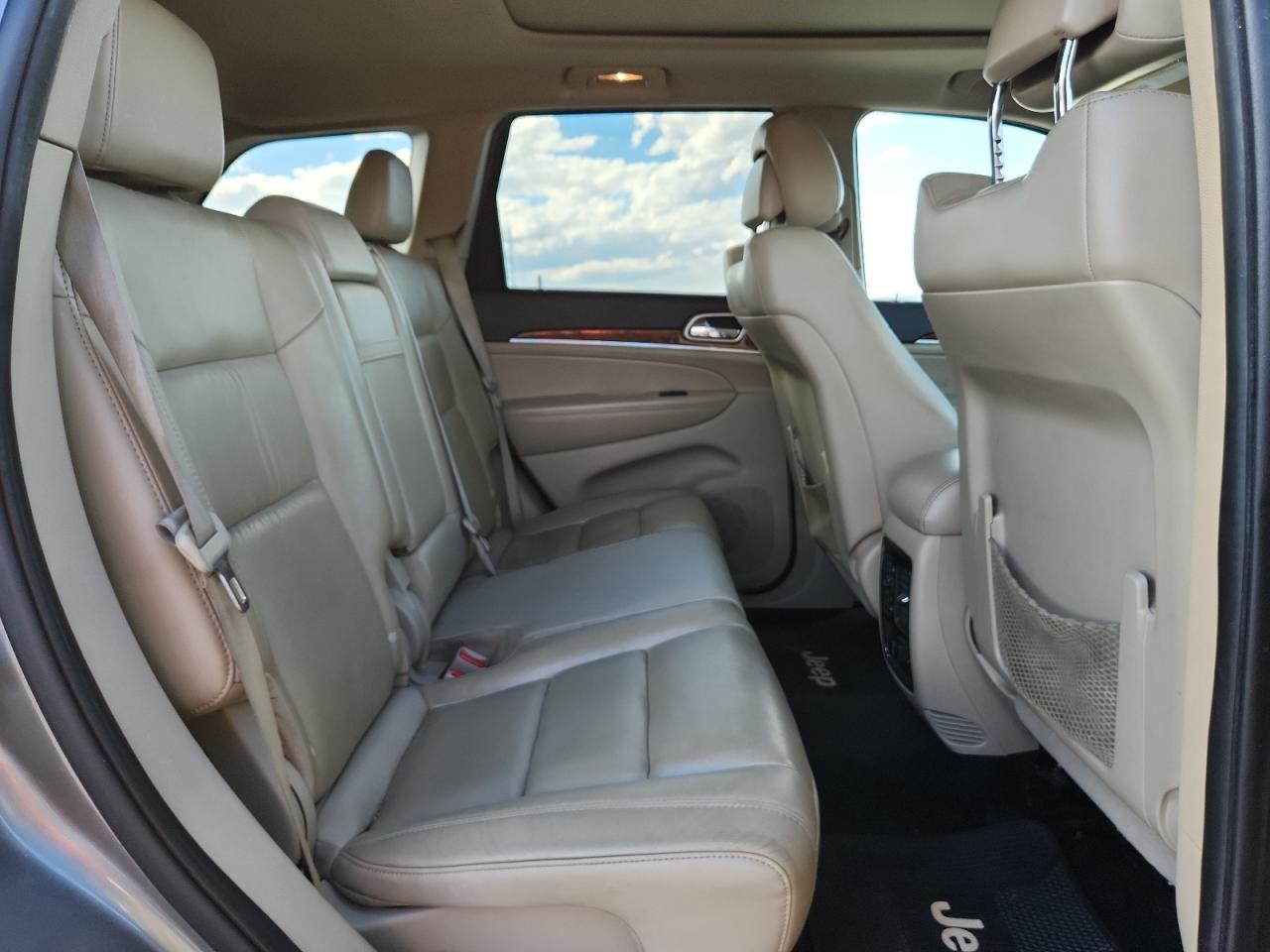 2011 Jeep Grand Cherokee Limited VIN: 1J4RR5GT7BC642379 Lot: 85379345