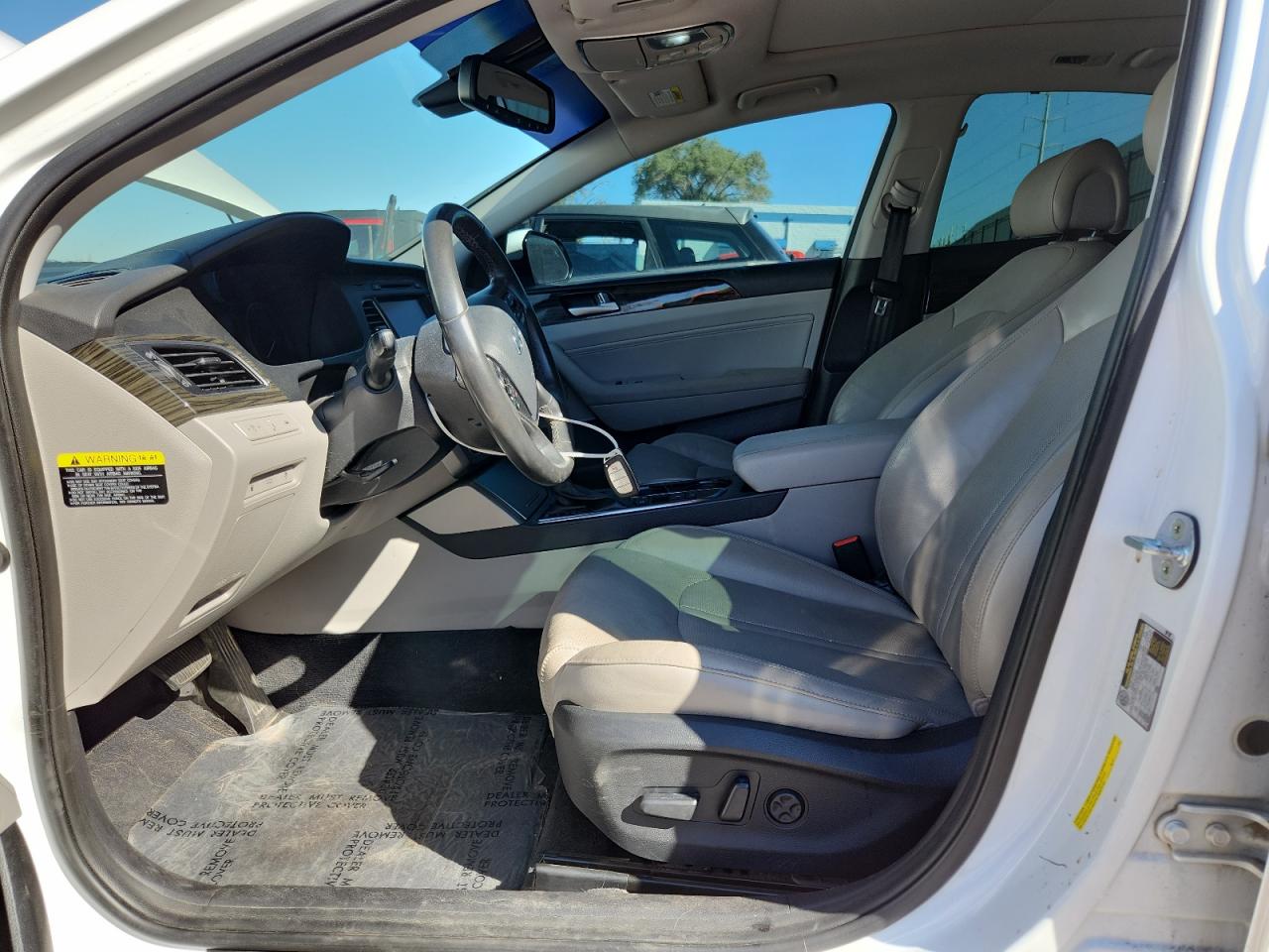 2017 Hyundai Sonata Hybrid VIN: KMHE34L3XHA074635 Lot: 84892485