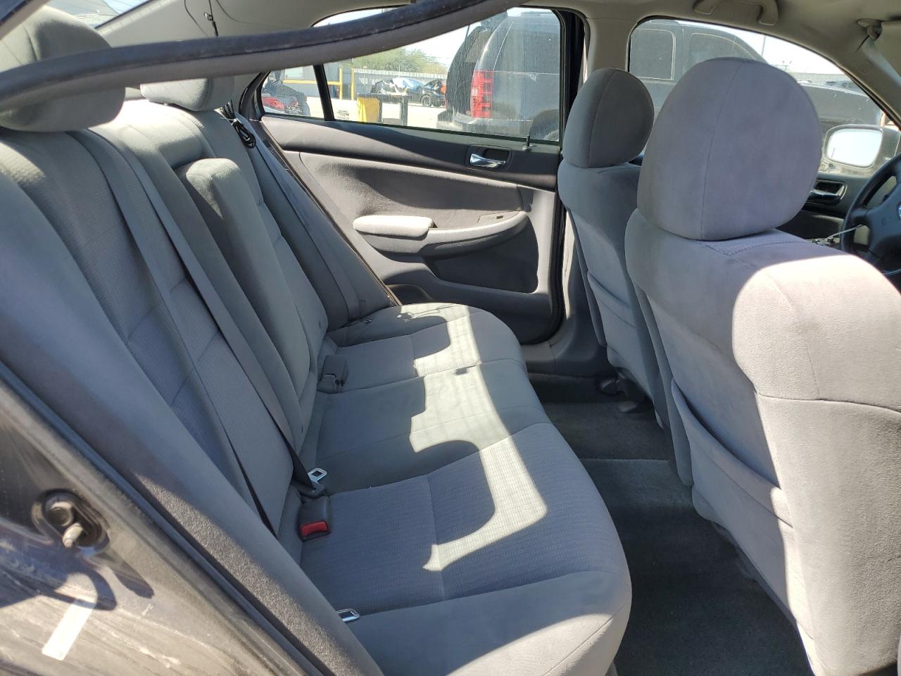 2005 Honda Accord Lx VIN: 1HGCM56425A142927 Lot: 84926065