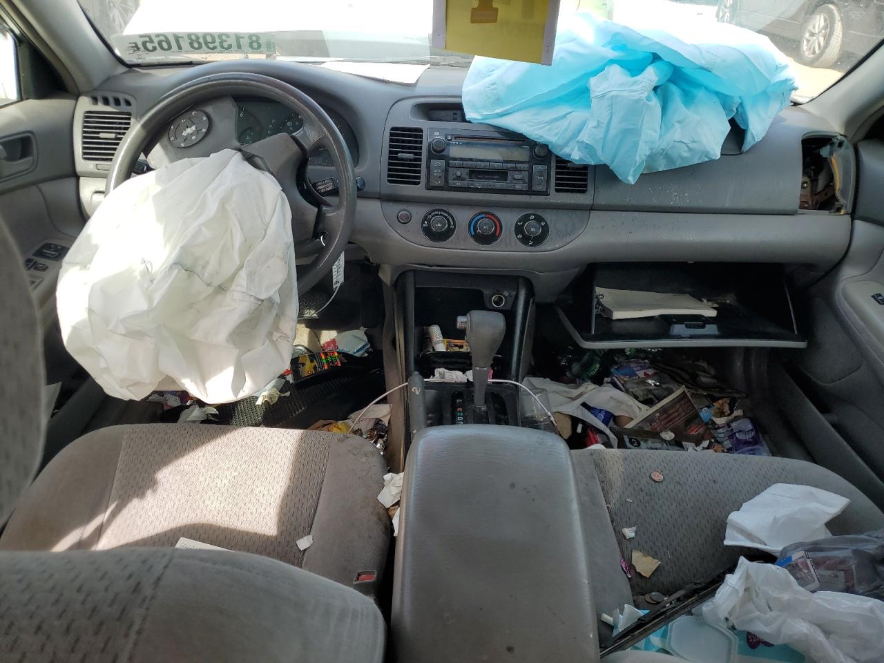 2003 Toyota Camry Le VIN: 4T1BE32K83U171243 Lot: 81398165