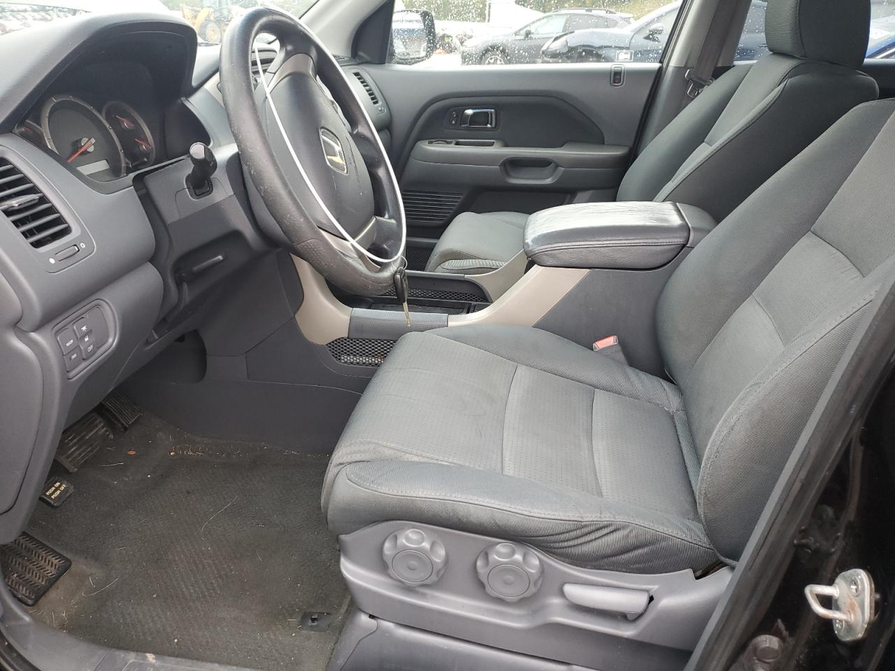 2007 Honda Pilot Lx VIN: 5FNYF181X7B017114 Lot: 86457435