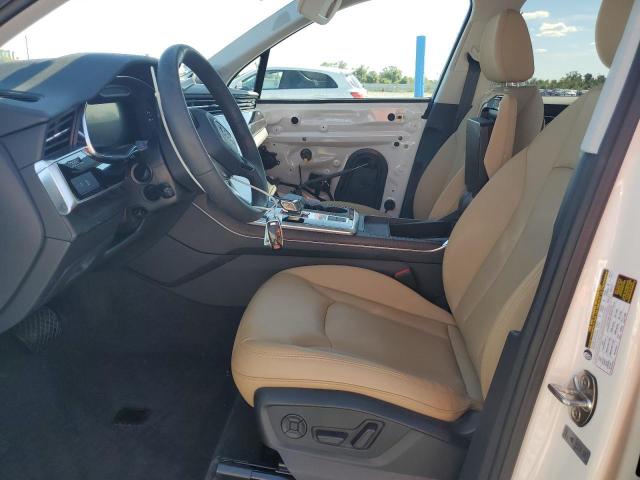  AUDI Q7 2021 Белы