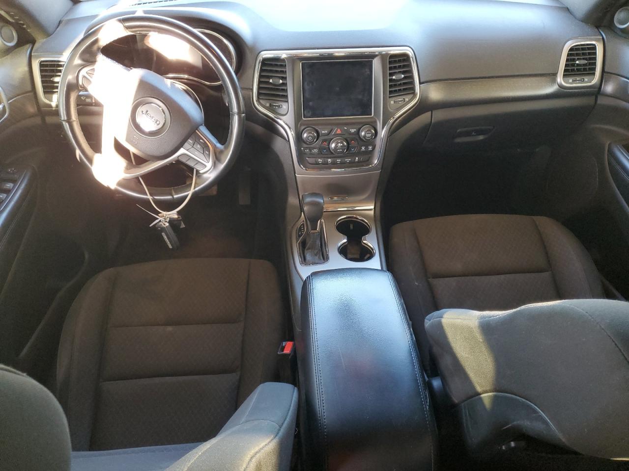 2018 Jeep Grand Cherokee Laredo VIN: 1C4RJFAG0JC147812 Lot: 85505025