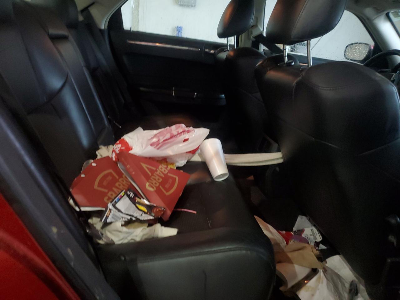 2010 Chrysler 300 S VIN: 2C3CA2CV4AH262215 Lot: 85753425