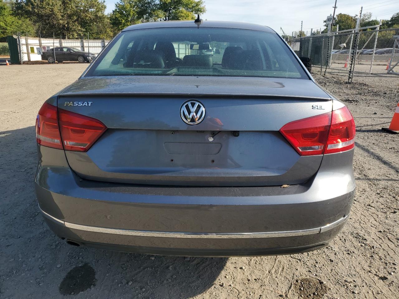 2013 Volkswagen Passat Sel VIN: 1VWCP7A38DC042007 Lot: 84656145