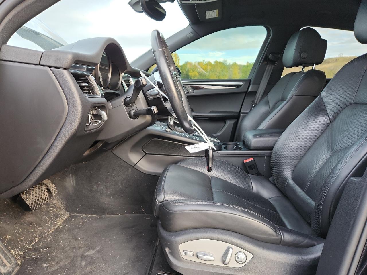 2017 Porsche Macan S VIN: WP1AB2A50HLB11922 Lot: 86151135