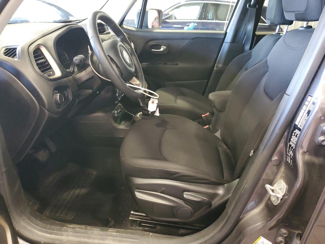 2017 Jeep Renegade Sport VIN: ZACCJBAB8HPG19165 Lot: 85844335