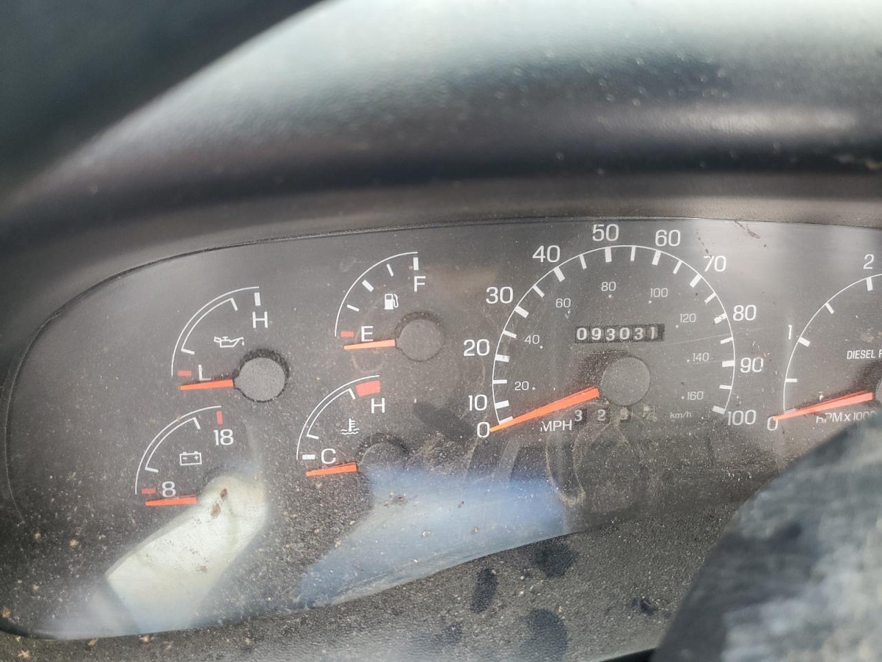 2002 Ford F750 Super Duty VIN: 3FDXF75H12MA17941 Lot: 82188545