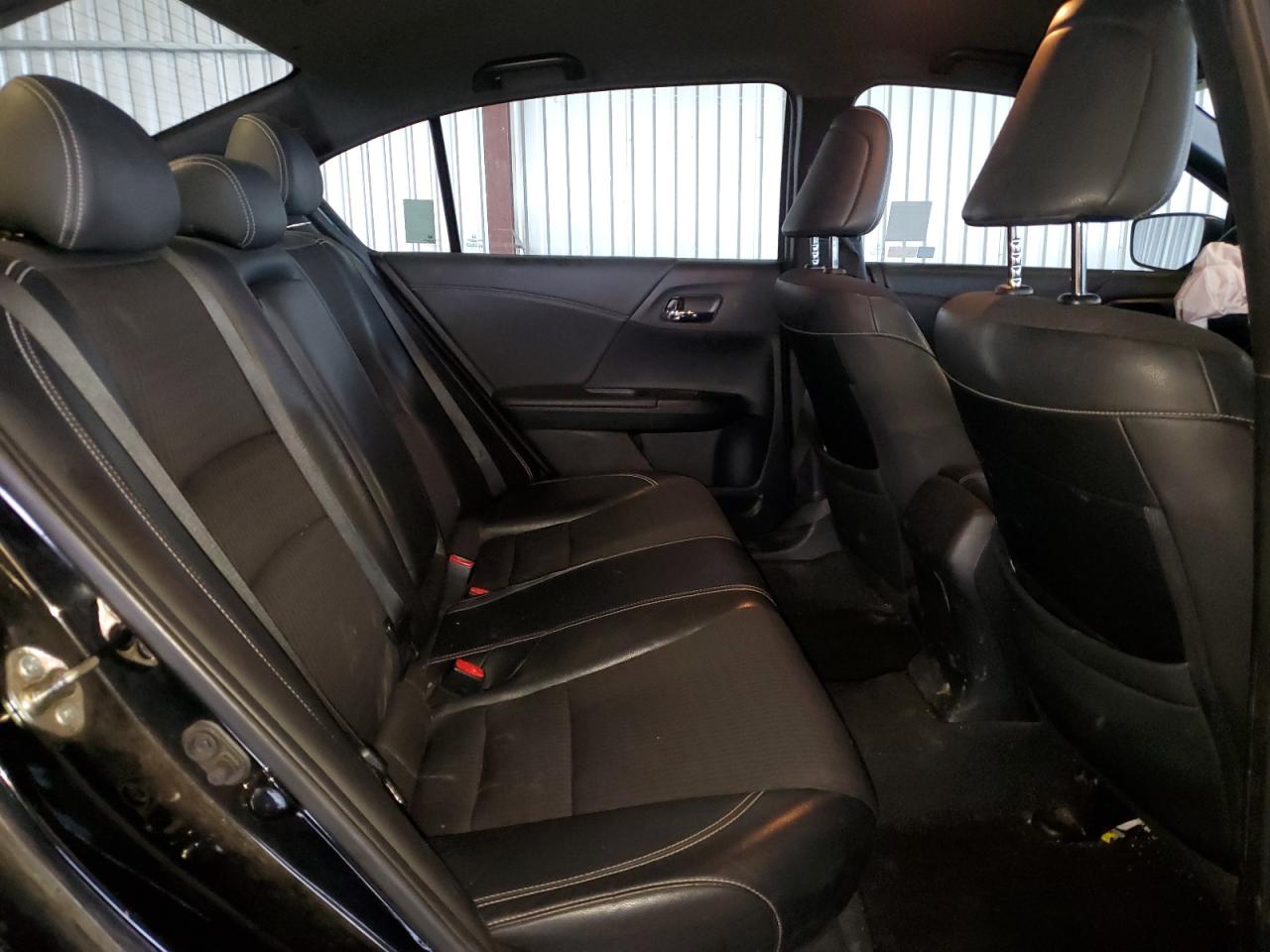 2016 Honda Accord Sport VIN: 1HGCR2F50GA227311 Lot: 81927575