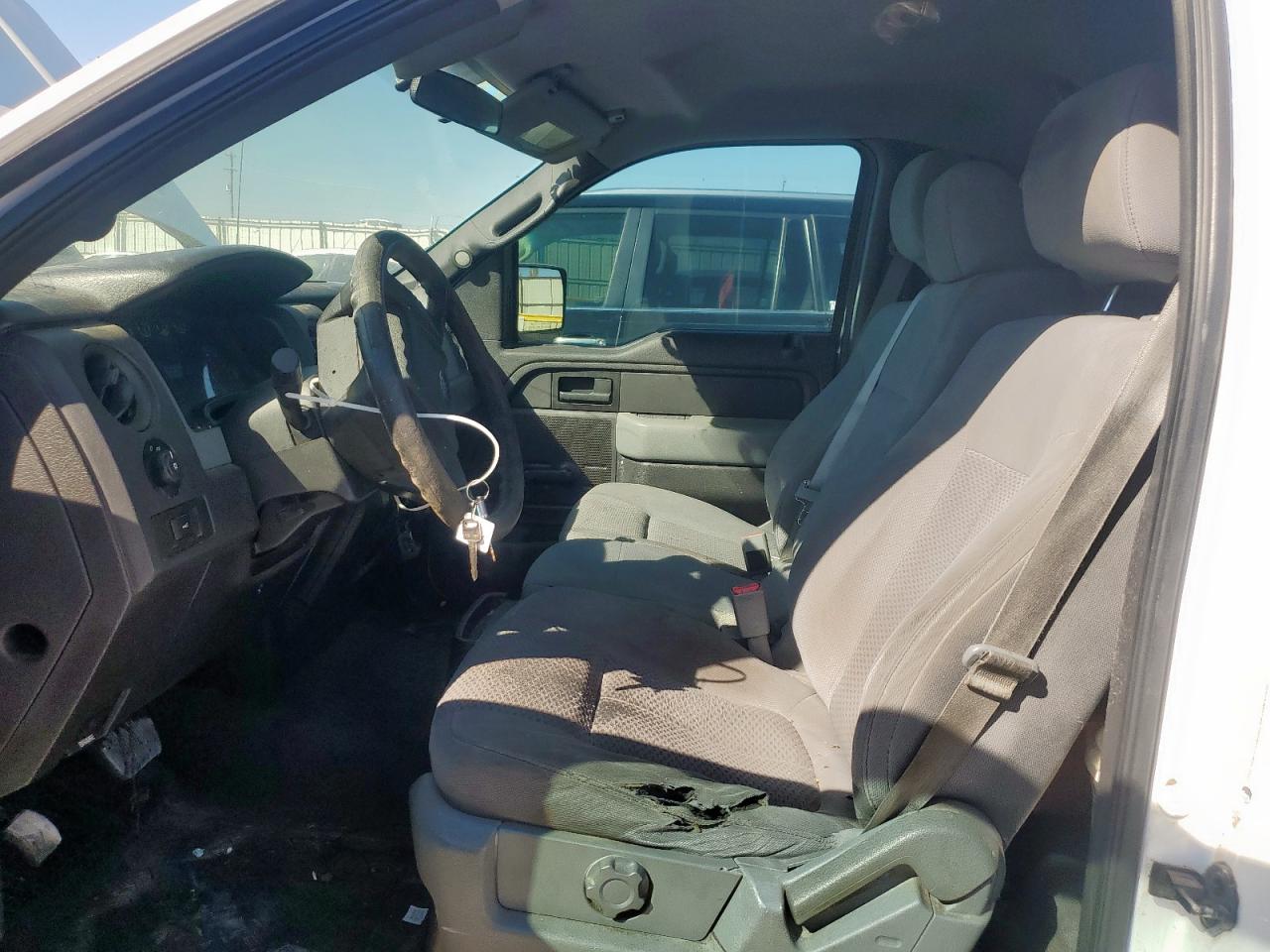 2013 Ford F150 VIN: 1FTMF1CM2DKG07323 Lot: 80412395