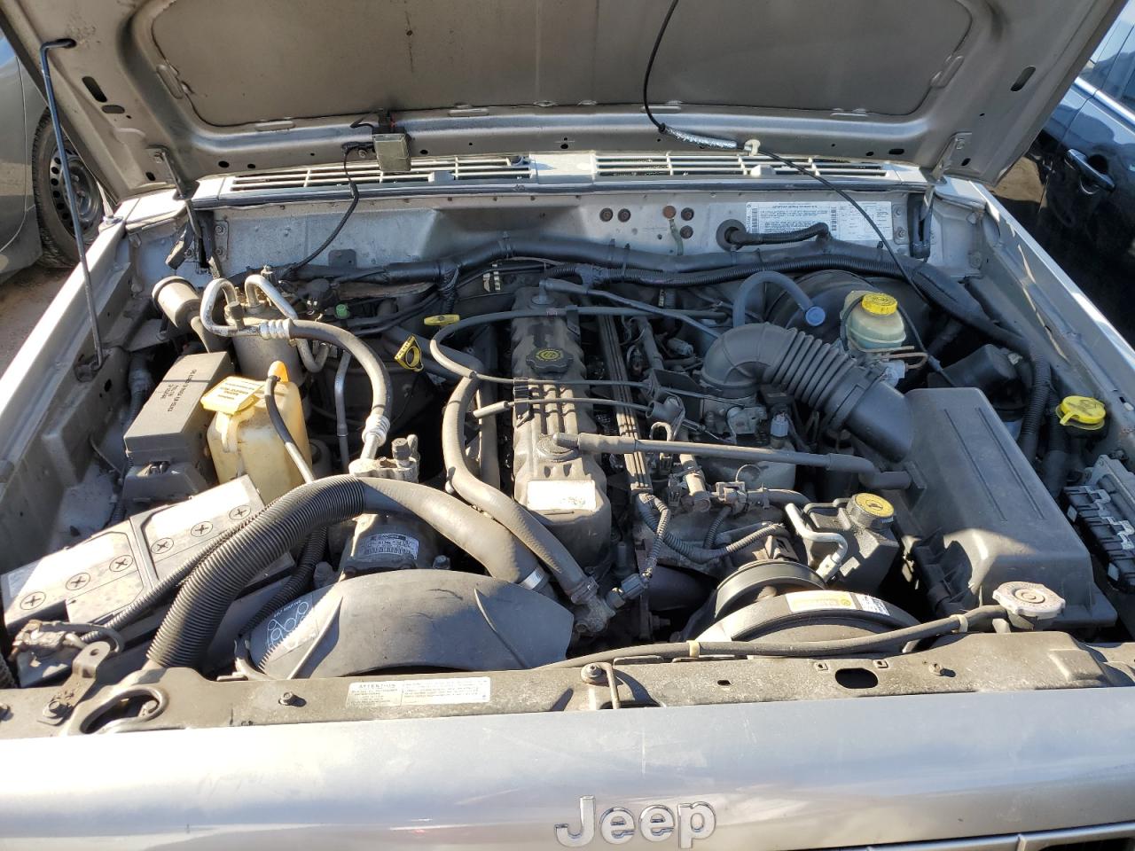 2000 Jeep Cherokee Classic VIN: 1J4FF58S8YL194566 Lot: 85357295