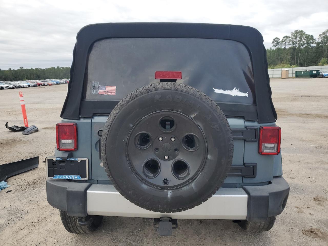 2014 Jeep Wrangler Unlimited Sahara VIN: 1C4BJWEG3EL123098 Lot: 82304125