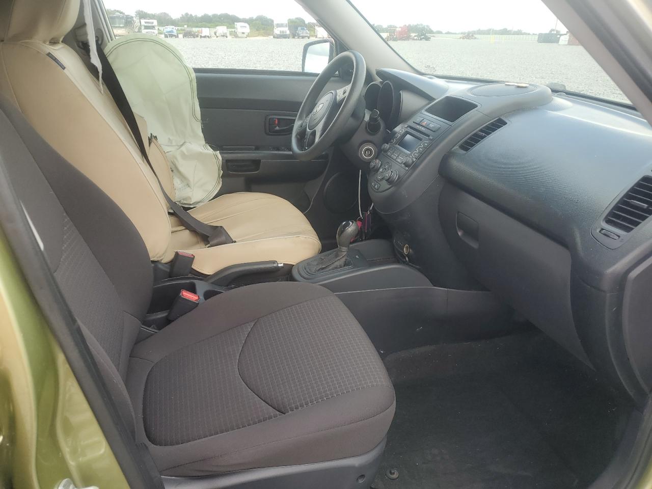 2012 Kia Soul VIN: KNDJT2A52C7457793 Lot: 82002395