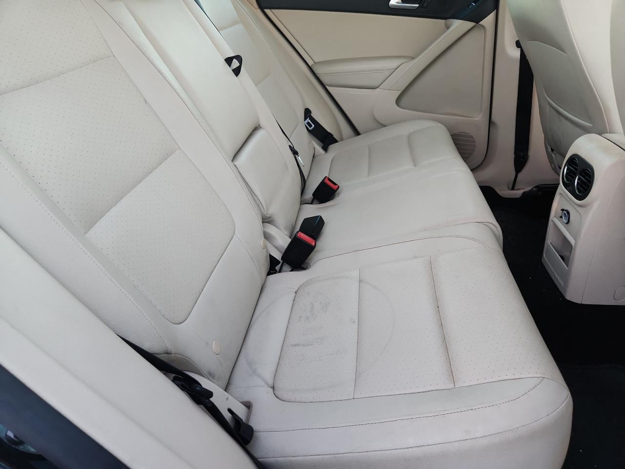 2014 Volkswagen Tiguan S VIN: WVGAV3AXXEW612127 Lot: 86547245