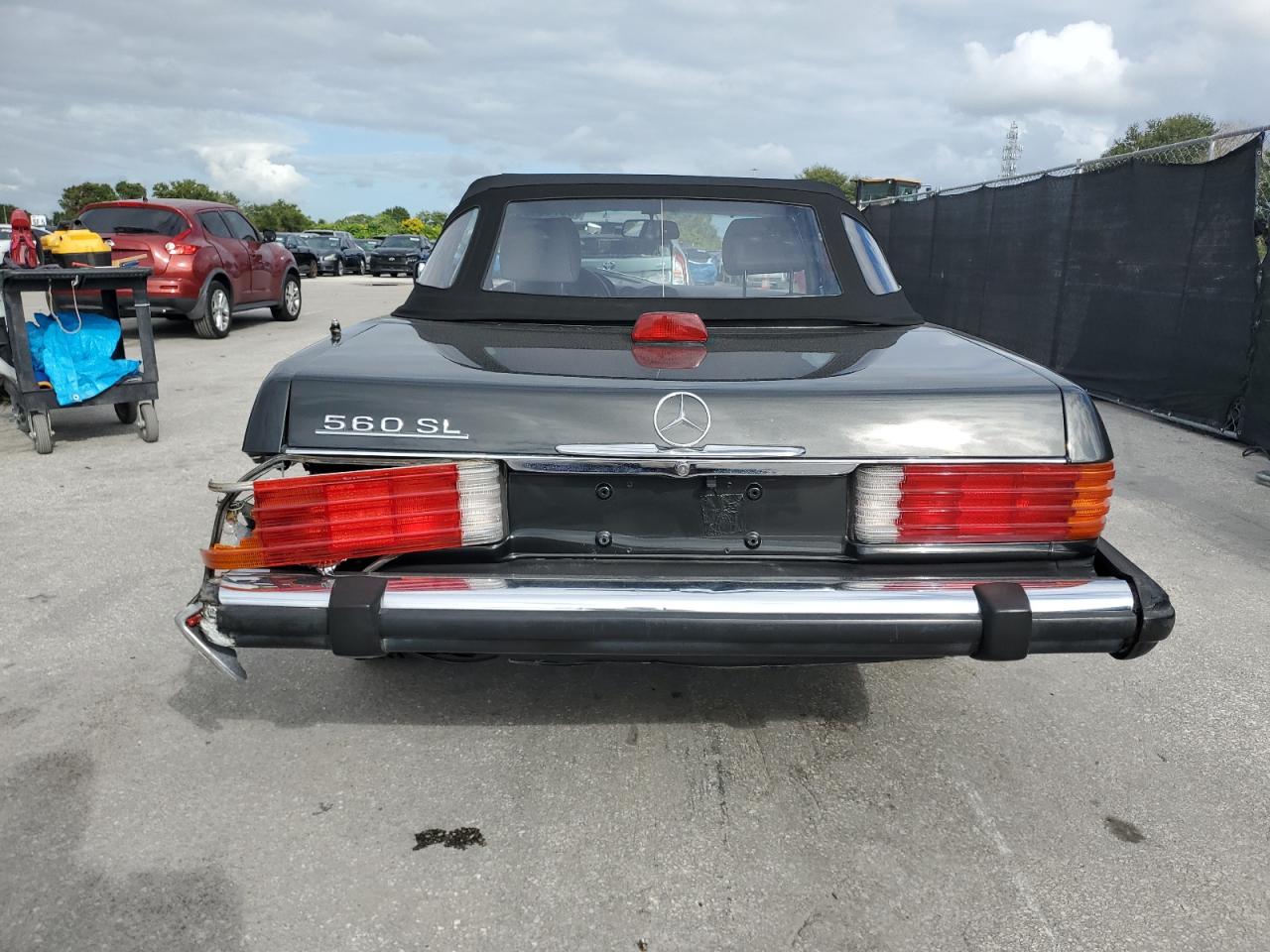 1987 Mercedes-Benz 560 Sl VIN: WDBBA48D4HA061845 Lot: 85739155