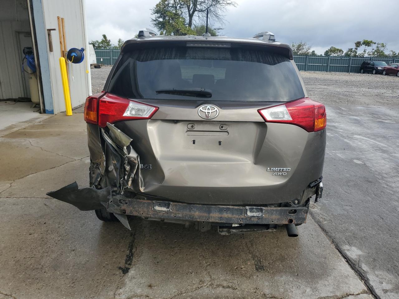 2014 Toyota Rav4 Limited VIN: 2T3DFREV2EW136822 Lot: 81147975