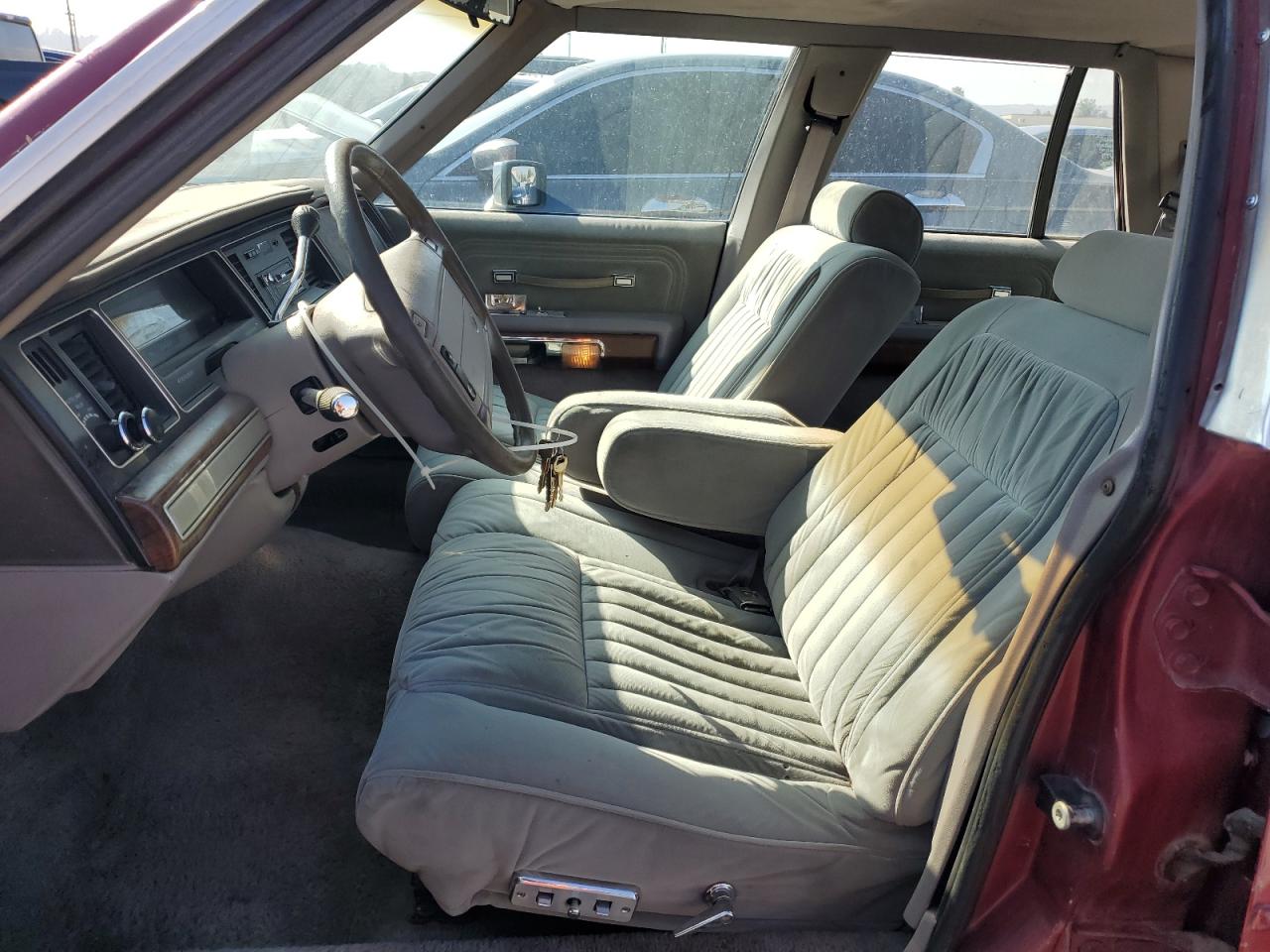 1991 Ford Crown Victoria Lx VIN: 2FACP74F4MX150657 Lot: 82678595